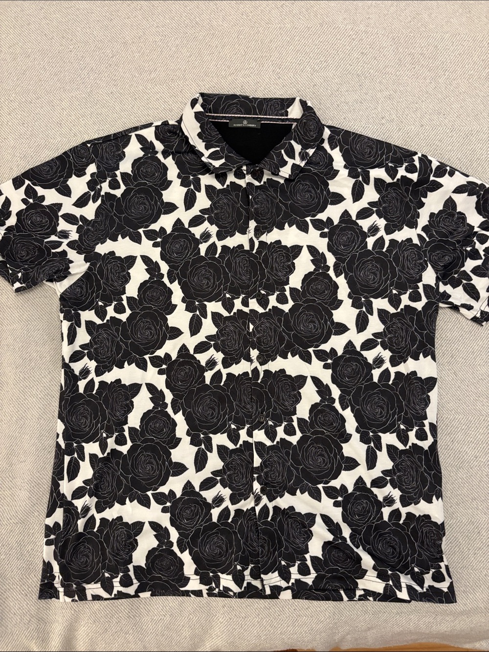 Men's Black & White Rose-Print Polo Shirt